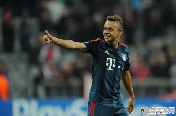 《以闪亮之名》赛季机制解析 8月技术分析 跨平台策略