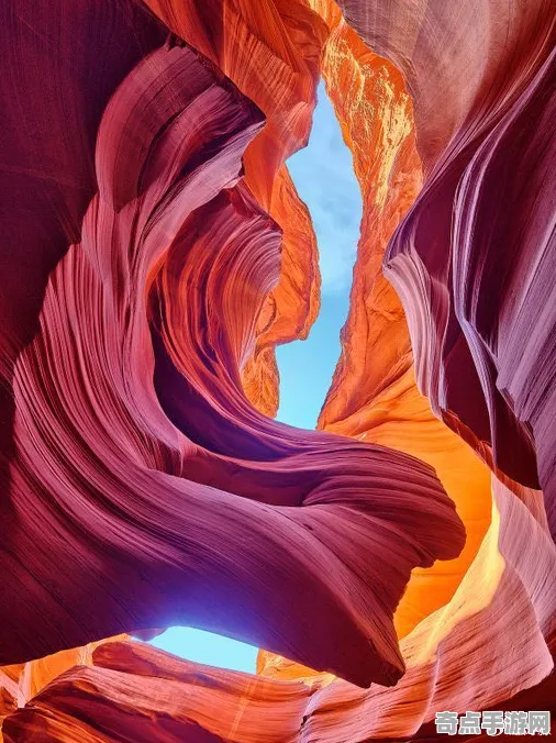 近日马里亚纳海沟与羚羊峡谷光影差异比较 近日马里亚纳海沟与羚羊峡谷光影差异比较