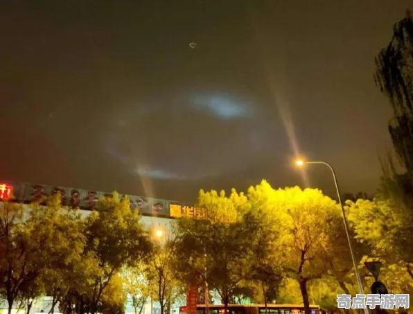 日前发现北京大学发布夜光云监测数据