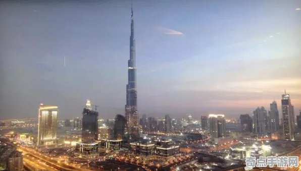 刚刚智利卡塔通博闪电达到新高度，长度33米